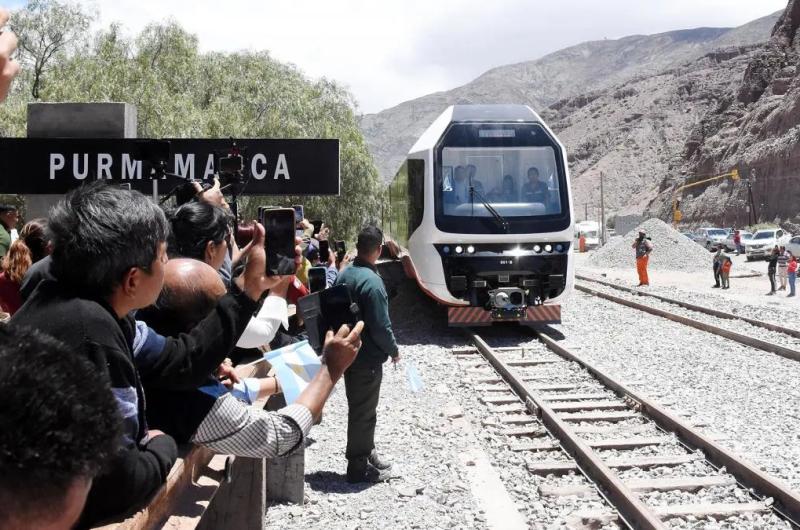 Tren solar- recorrido que enamora por la belliacutesima Quebrada de Humahuaca