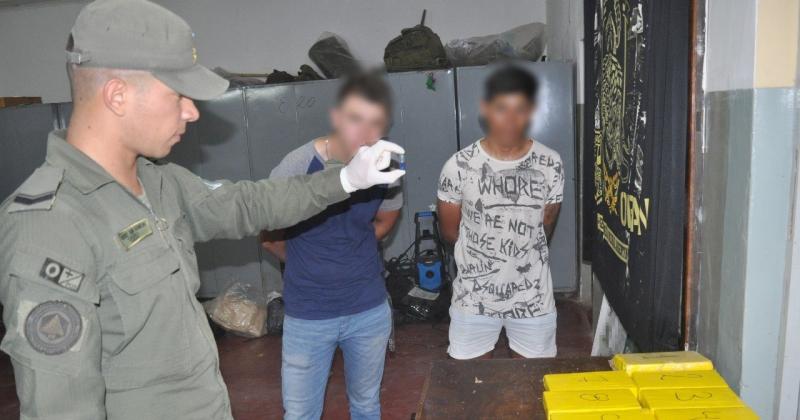 Una patrulla de gendarmes decomisoacute 10 kilos de cocaiacutena y un arma de fuego
