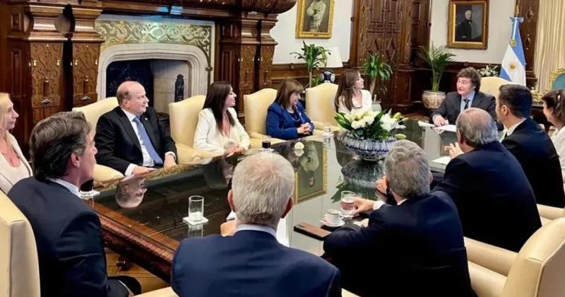 El Gobierno analizoacute la asistencia social y abastecimiento energeacutetico