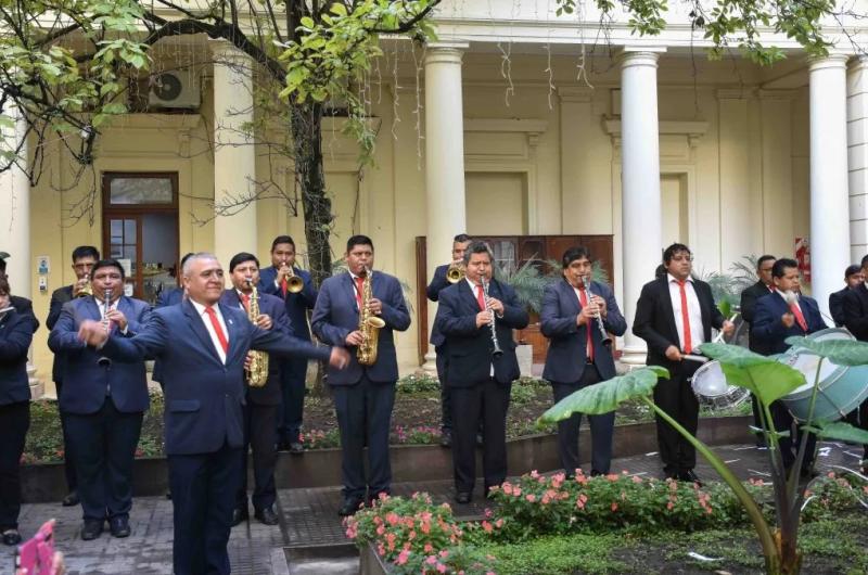 Con espiacuteritu navidentildeoen Casa de Gobierno