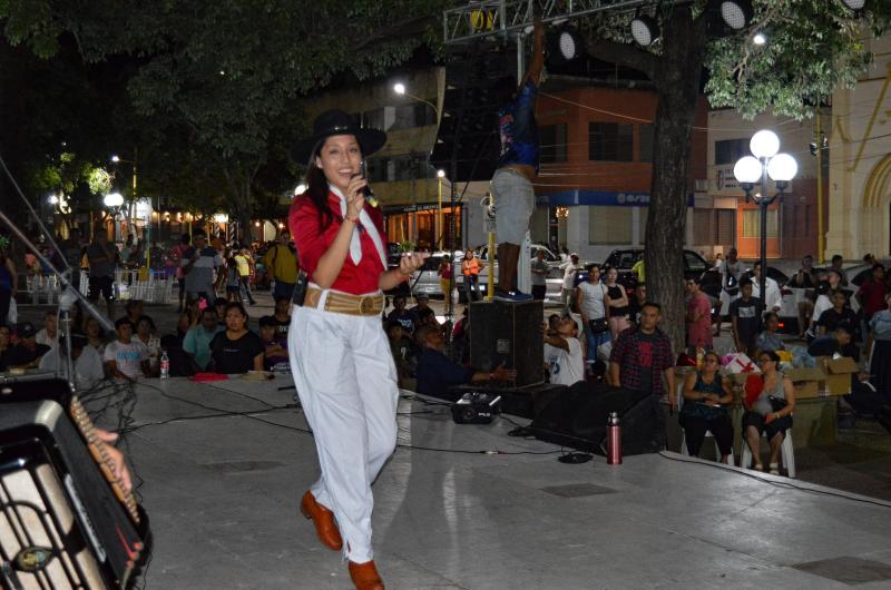 Quedoacute inaugurado el Primer Paseo Navidentildeo en San Pedro