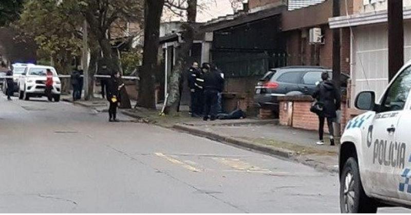 Encuentran muerta a una mujer en barrio Lujaacuten