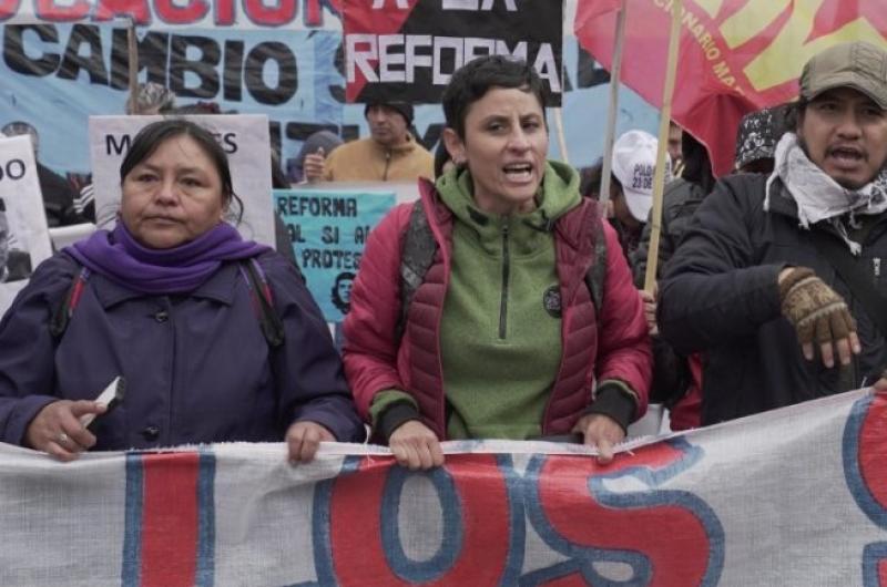 Maacutes de 150 referentes de DDHH repudian amenaza a Natalia Morales