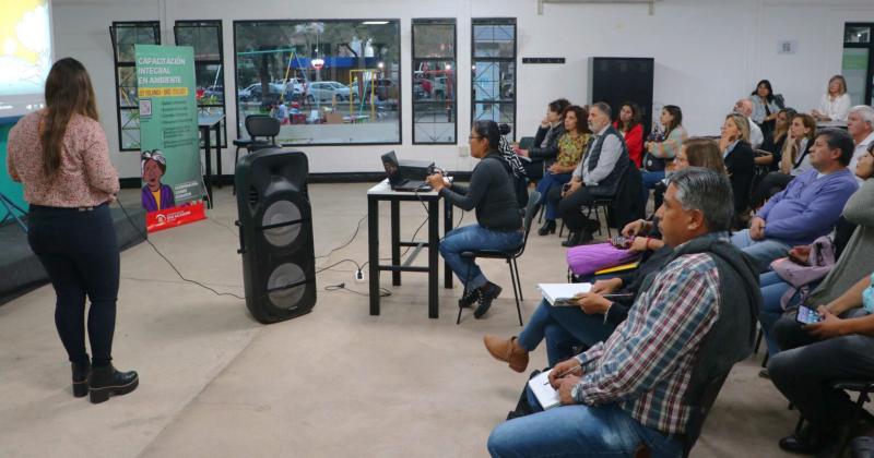 Funcionarios se capacitaron en materia ambiental en el marco de la Ley Yolanda