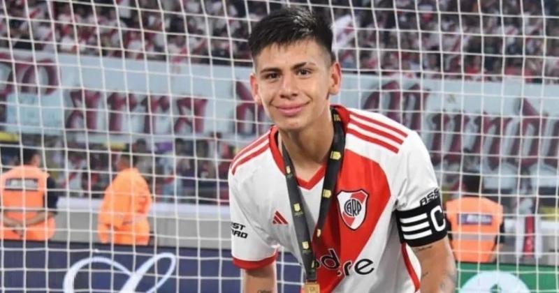 En River Manchester City ronda por Echeverri