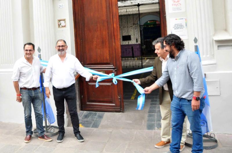 Inauguraron obra y puesta en valor de fachada en Facultad de Humanidades 