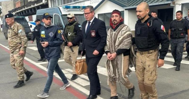 Fue extraditado a Chile el liacuteder mapuche Jones Huala