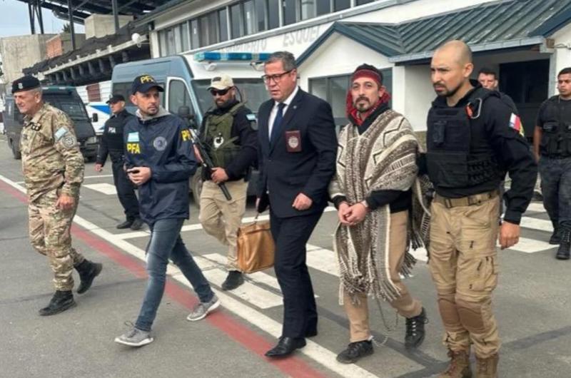Fue extraditado a Chile el liacuteder mapuche Jones Huala