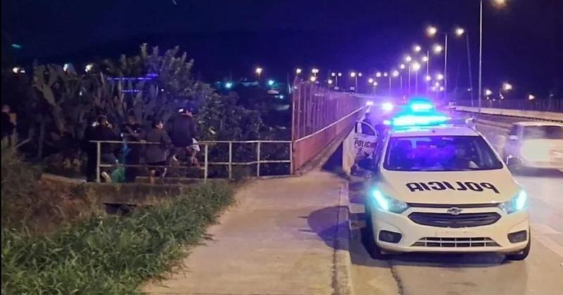 Encuentran el cuerpo de un hombre abajo del Puente Paraguay