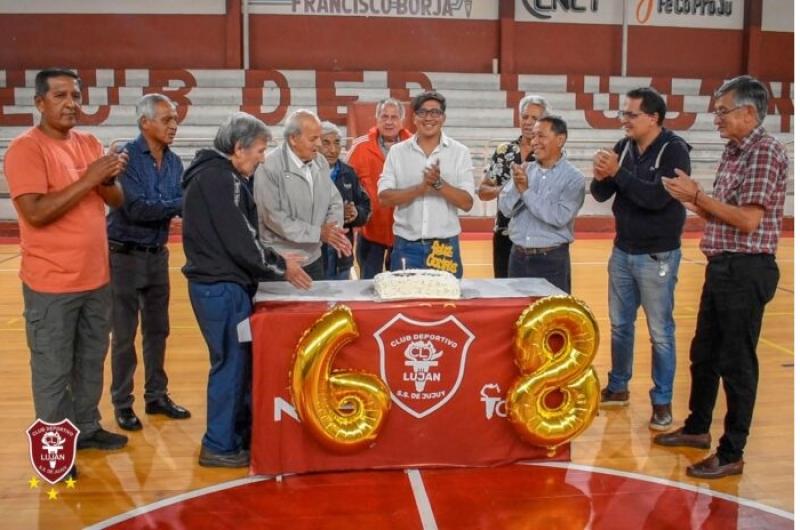 El Club Deportivo Lujaacuten festejoacute un nuevo aniversario