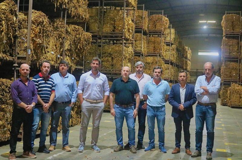 Quintar se reunioacute con autoridades de la Cooperativa de Tabacaleros de Jujuy
