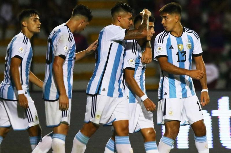 Argentina juega con el eliminado Uruguay por el primer puesto del Grupo B