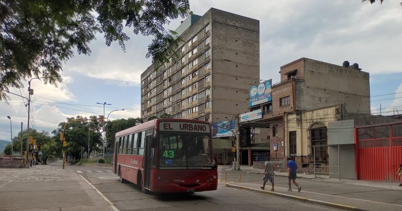 Preocupacioacuten y rechazo en Jujuy por quita de subsidios al transporte
