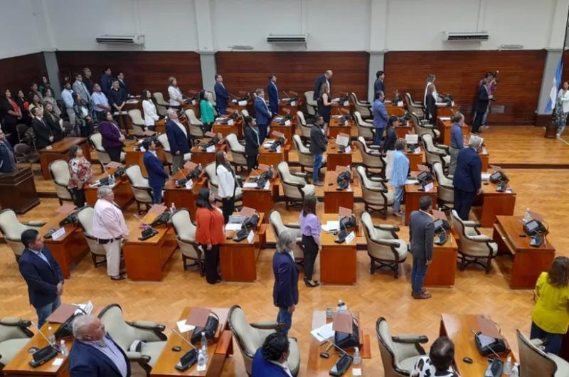 Carlos Sadir habilitaraacute las sesiones ordinarias en la Legislatura el 1 de marzo