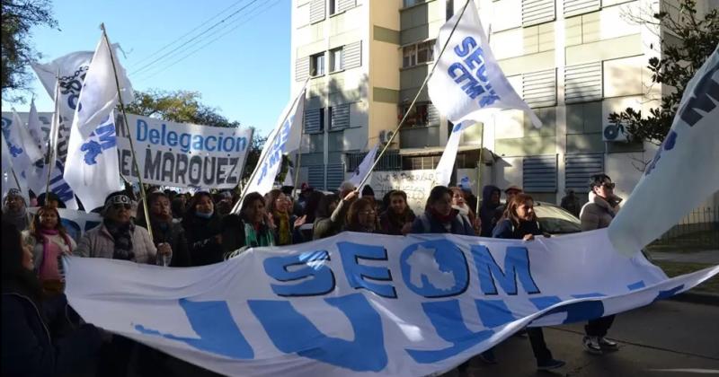 SEOM reitera que hay trabajadores por debajo de la liacutenea de la indigencia