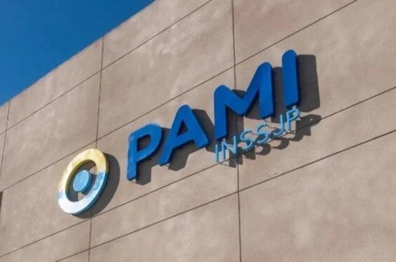 Recorte en el PAMI- eliminan cargos de La Caacutempora con sueldos de 3 millones