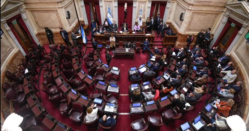 Con desenlace abierto y posiciones divididas comienza el debate por el DNU