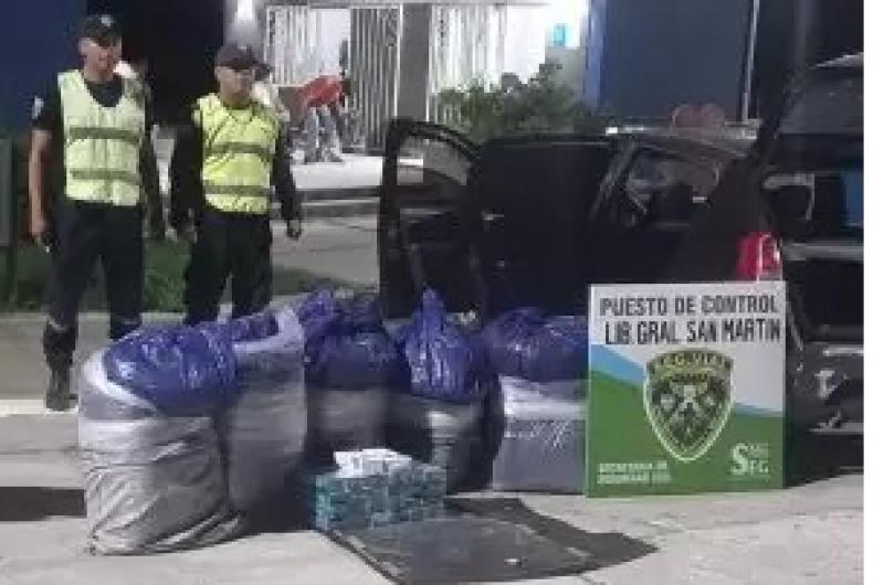 Intentaron escapar de un control vial con 110 kilos de hoja de coca y fueron detenidos