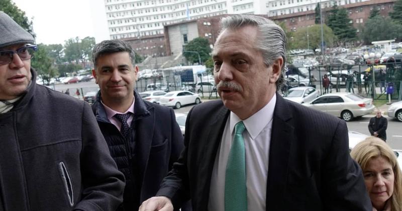 Imputaron a Alberto Fernaacutendez por las contrataciones de seguros en el Estado 