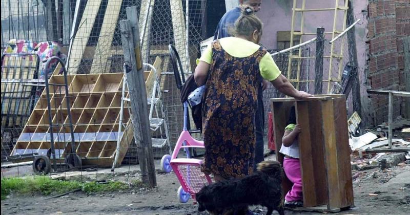 Una familia debe ganar 690000 para no ser pobre