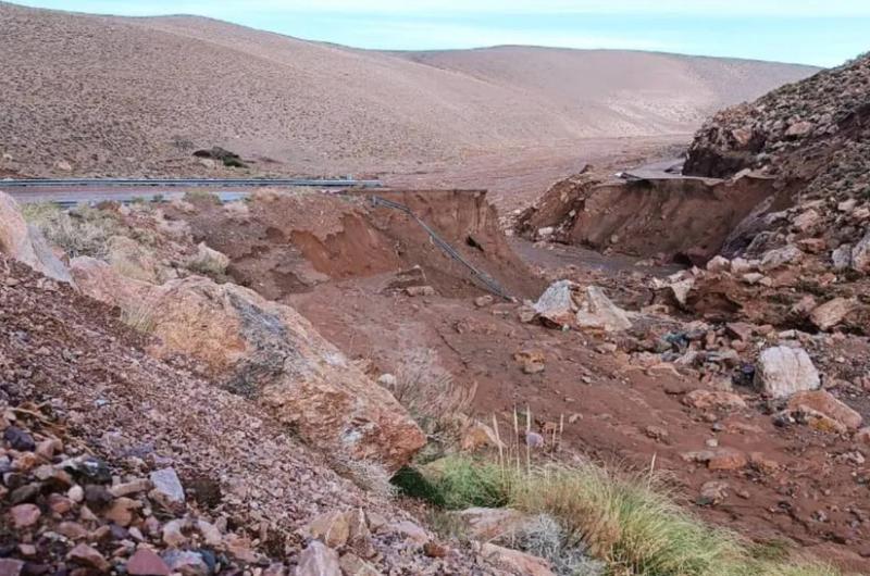 Corte total en la Ruta 52- se derrumboacute un puente y no se puede circular