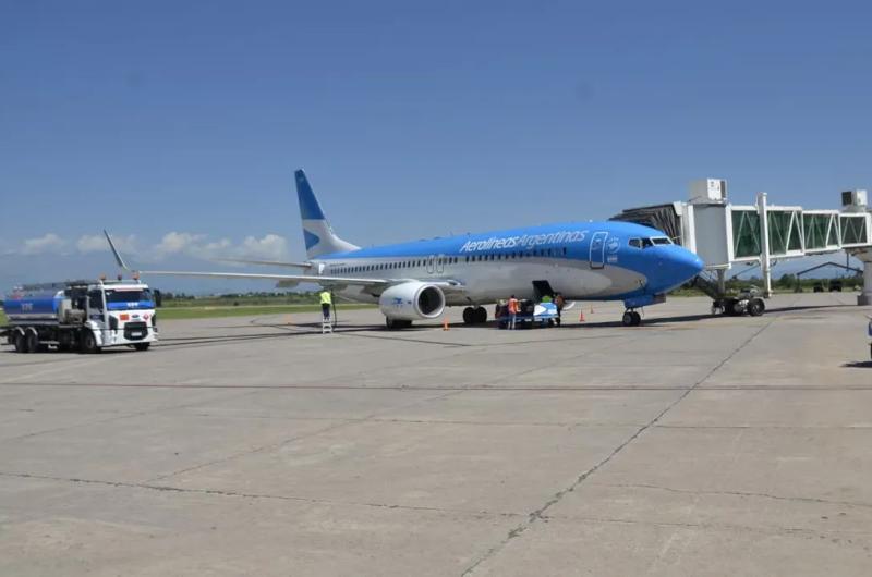 Suspenden temporalmente los vuelos de Jujuy hacia Puerto Iguazuacute y Mendoza