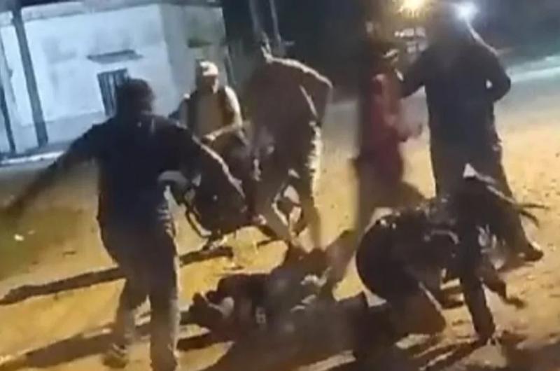 Salvaje ataque contra dos joacutevenes a la salida de una fiesta de 15 en Salta