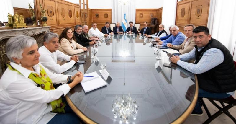 El Gobierno se reunioacute con la CGT en Casa Rosada