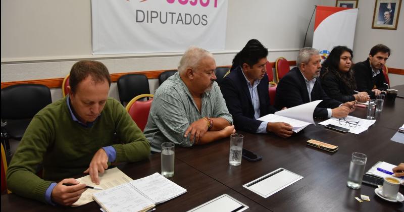 La Comisioacuten de Finanzas recibioacute un documento con los aportes de la CGT Jujuy