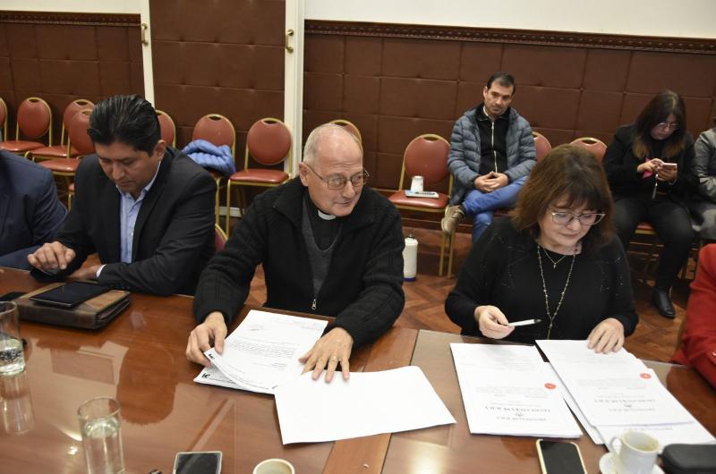 Iniciativa para declarar patrimonio provincial al Santuario de Riacuteo Blanco