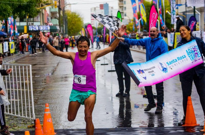 El jujentildeo Miguel Maza es subcampeoacuten argentino de maratoacuten