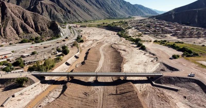 Habilitaron en Purmamarcael puente sobre el Riacuteo Grande