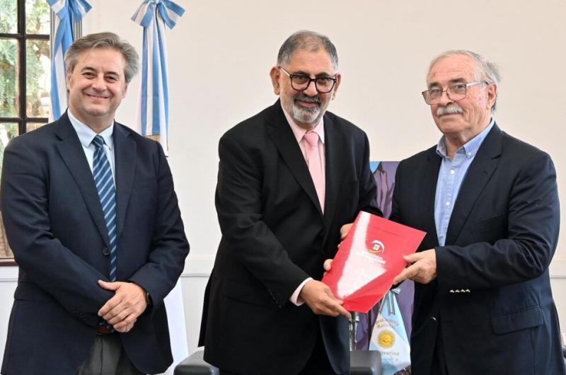 Reconocimiento como visitante distinguido de la ciudad a ex combatiente de Malvinas