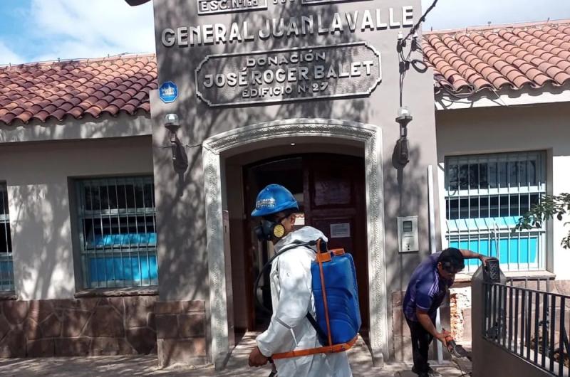 Intervenciones en 49 escuelas para la prevencioacuten del dengue