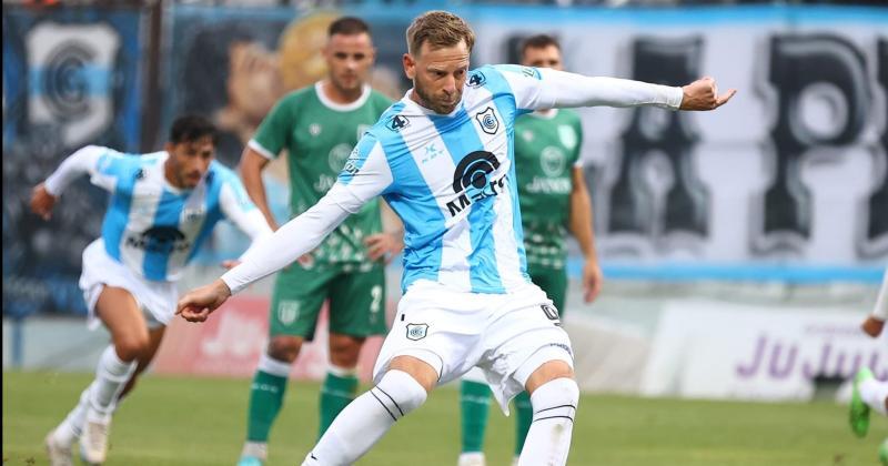 Gimnasia goleó a San Miguel y sigue en la pelea. :: Diario Pregon de Jujuy