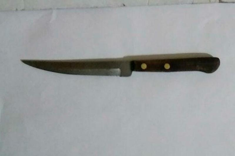 Un nene de 12 antildeos amenazoacute con un cuchillo a un grupo de pasajeros en Jujuy