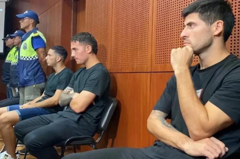 Fueron liberados los tres exjugadores de Veacutelez detenidos en Tucumaacuten