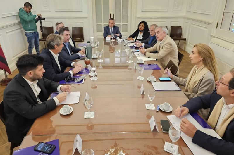 Jujuy expuso las necesidades del sector tabacalero ante funcionarios nacionales