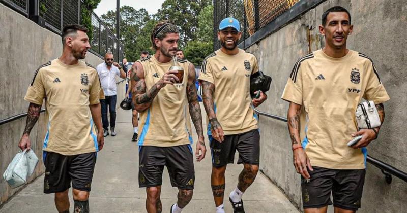  La seleccioacuten realizoacute otra praacutectica en Atlanta antes del debut contra Canadaacute