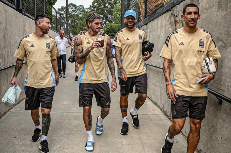  La seleccioacuten realizoacute otra praacutectica en Atlanta antes del debut contra Canadaacute