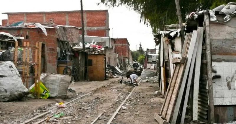 Una familia jujentildea necesitoacute 731417 en mayo para no caer bajo la liacutenea de pobreza