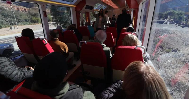 Partioacute el Tren Solar en su primer viaje turiacutestico