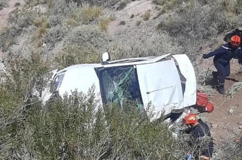 Funcionario desbarrancoacute y abandonoacute su vehiacuteculo