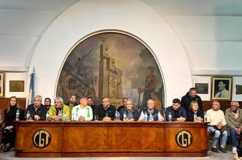 El Gobierno recibiraacute al triunvirato de la CGT
