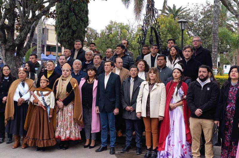 El Gobernador participoacute de las patronales de El Carmen