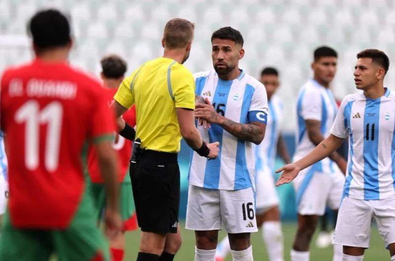 El Comiteacute Oliacutempico Argentino se sumoacute al pedido de puntos de la AFA tras el escaacutendalo ante Marruecos