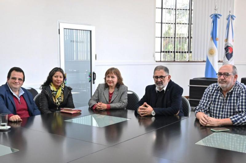 Iniciativa de colaboracioacuten entre la carrera de Arquitectura y el Municipio Capitalino