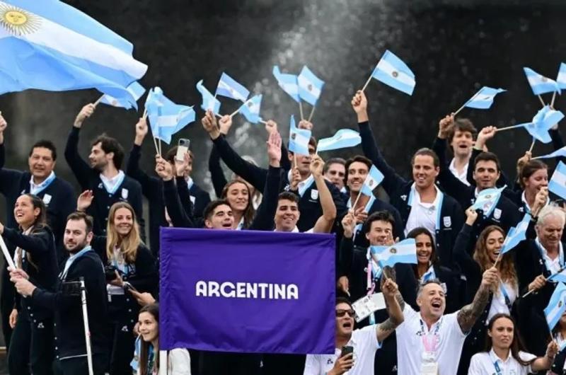 La  ceremonia de clausura fue ante 60 mil espectadores