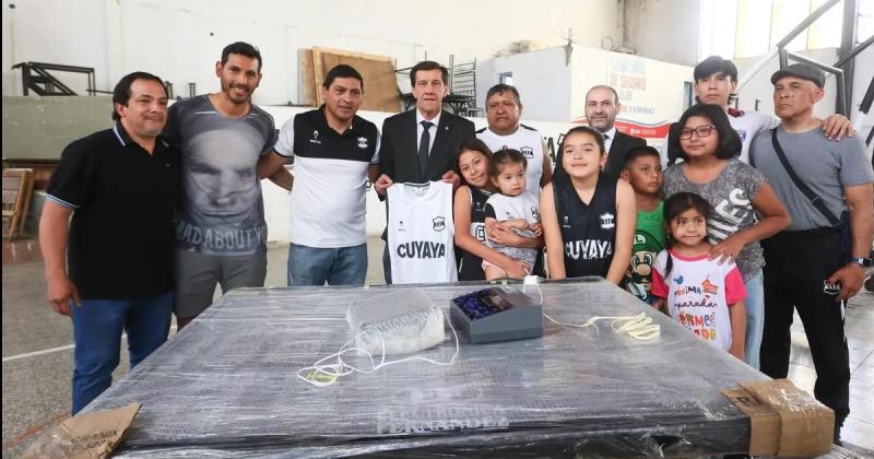 Atleacutetico Cuyaya recibioacute un tablero electroacutenico