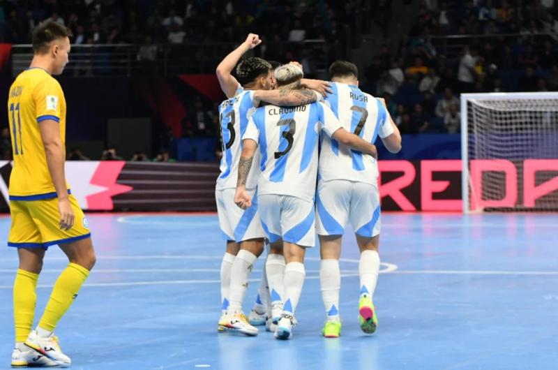 Argentina goleoacute a Kazajistaacuten y jugaraacute la semifinal con Francia